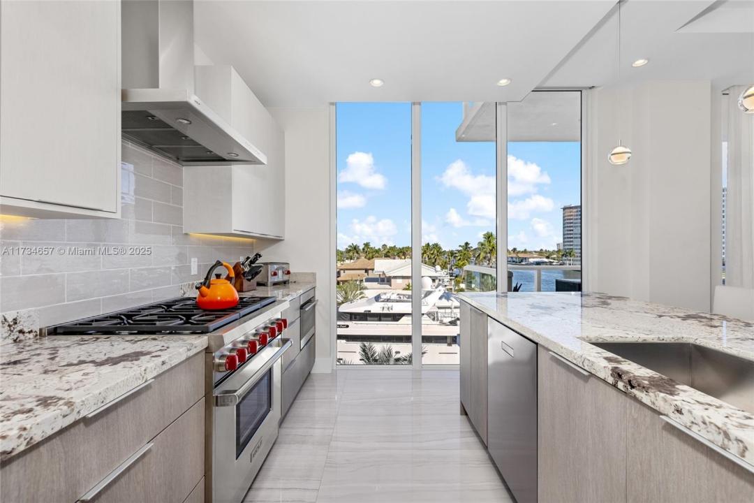 2895 NE 33rd Ct 4A, Fort Lauderdale, 佛羅里達州 33306, 美國