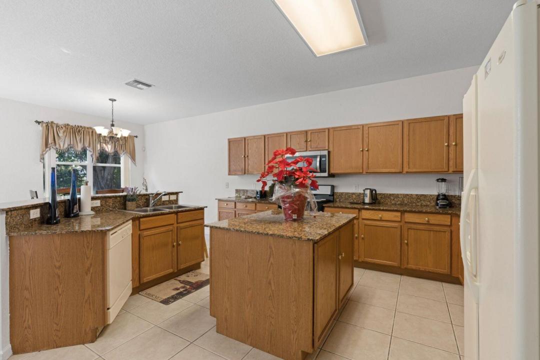 315 Berenger Walk, Victoria Groves, Royal Palm Beach, Florida 33414