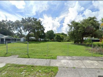 2040 NW 94th St, Miami, Florida 33147, USA