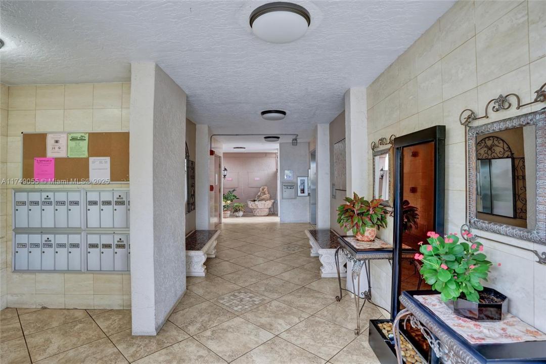 7760 Granville Dr 303, Tamarac, 플로리다 33321, 미국