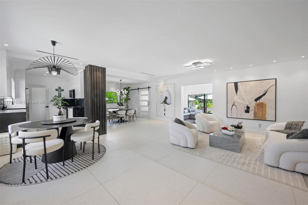 14745 N Spur Dr, Miami, Florida 33161
