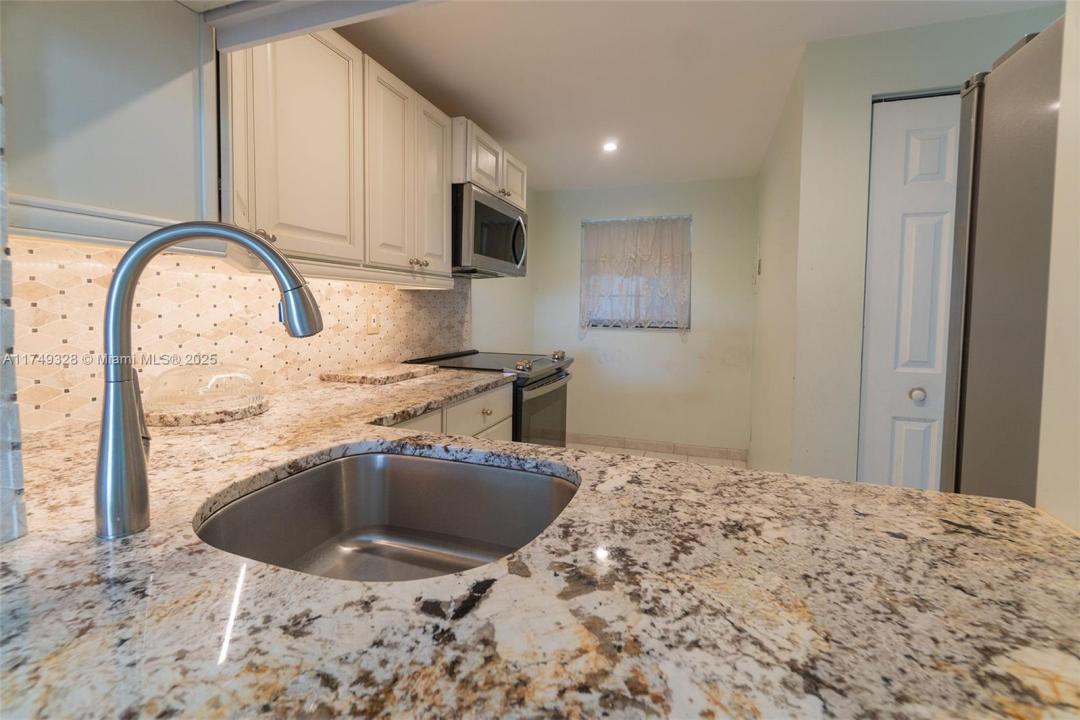 9235 Lagoon Pl 404, Davie, Florida 33324, Stati Uniti