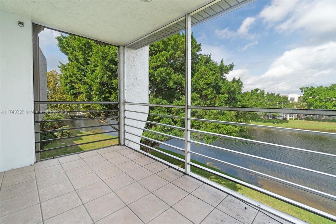 9235 Lagoon Pl 404, Davie, Florida 33324, Stati Uniti