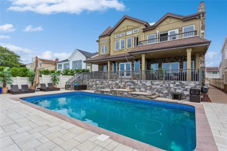 319 Harbor Drive, Hempstead, 紐約州 11561, 美國