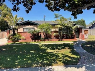 E 18th Street, Costa Mesa, Califórnia 92627, Estados Unidos