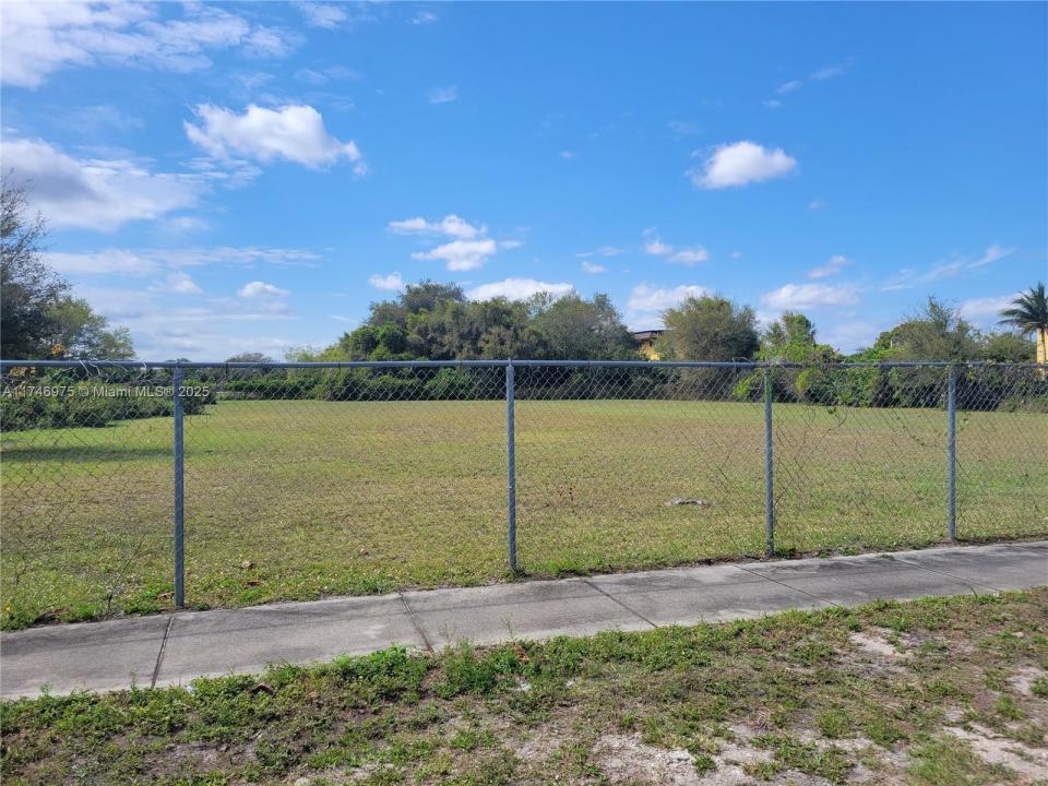 NW 20TH AVE, Miami Gardens, Flórida 33056, Estados Unidos
