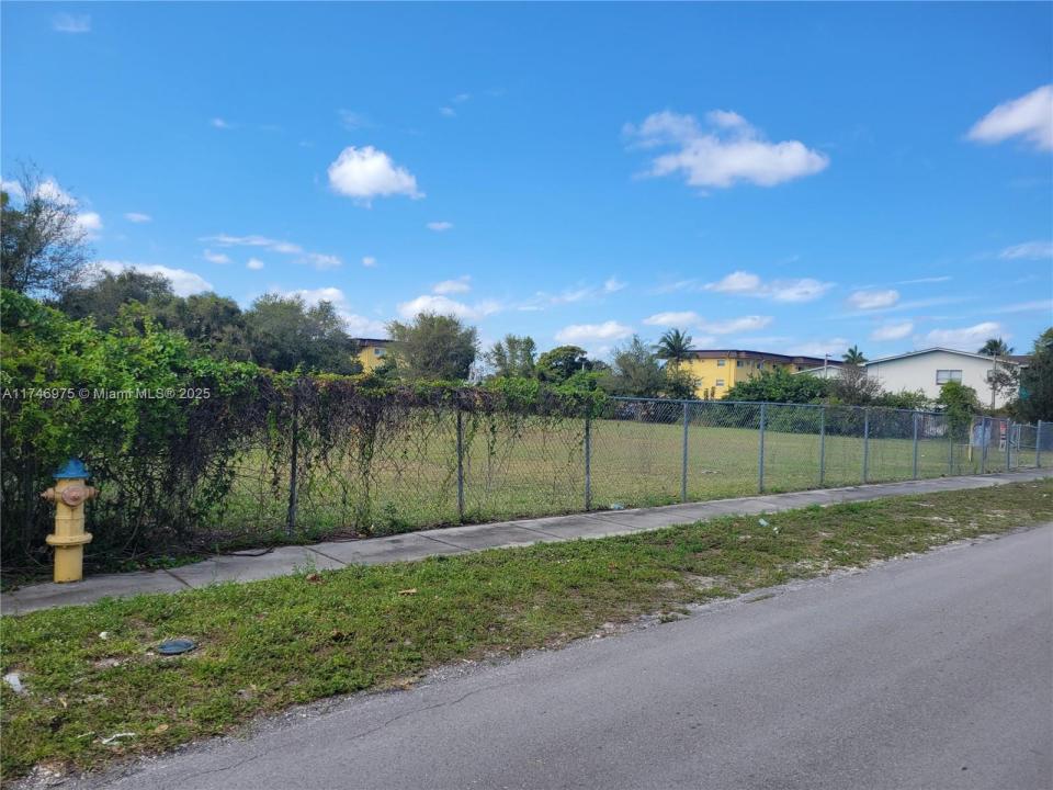 NW 20TH AVE, Miami Gardens, Flórida 33056, Estados Unidos
