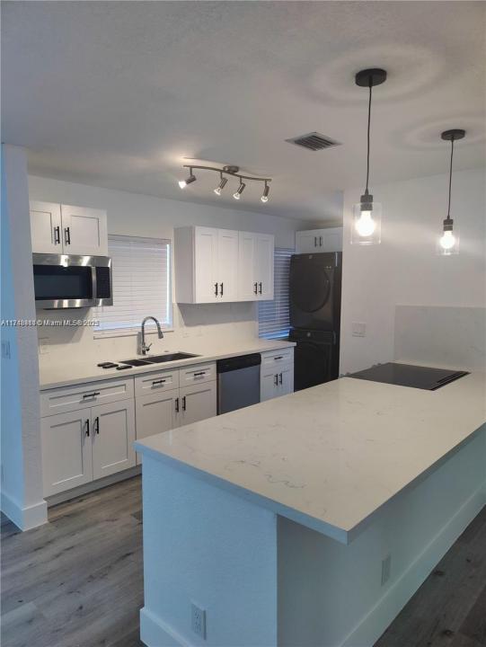 1408 NE 24th St B, Wilton Manors, 佛羅里達州 33305, 美國