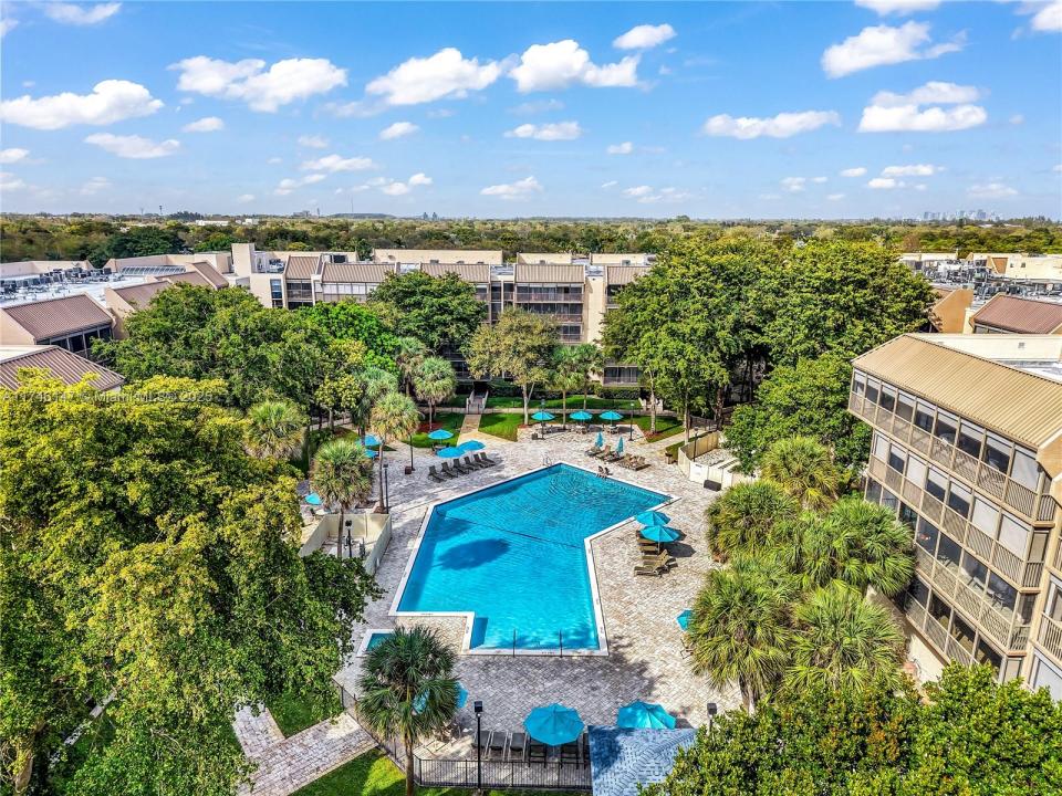 2802 N 46th Ave B315, Hollywood, Florida 33021