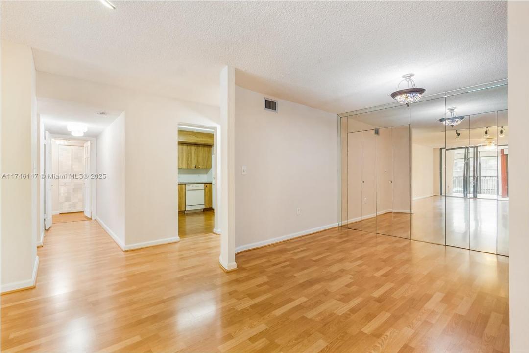 2802 N 46th Ave B315, Hollywood, Florida 33021