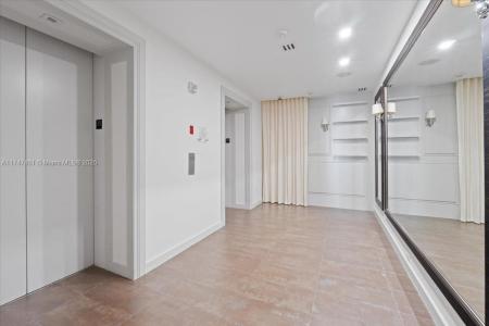 1100 Biscayne Blvd 3502, Miami, Florida 33132, USA