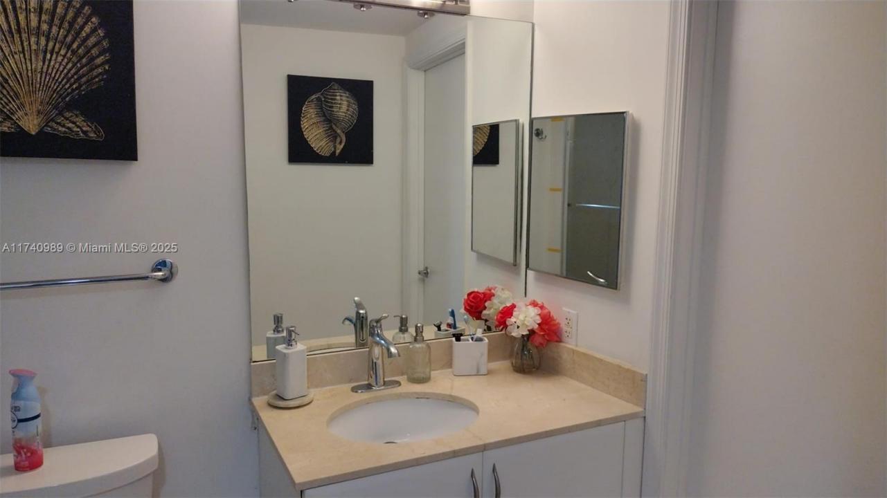 1750 N Bayshore Dr 1511, Miami, פלורידה 33132, ארצות הברית של אמריקה 