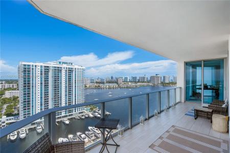 17111 Biscayne Blvd 2001, North Miami Beach, Florida 33160, USA