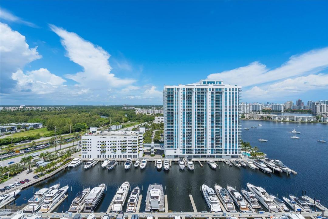 17111 Biscayne Blvd 2001, North Miami Beach, Flórida 33160, Estados Unidos