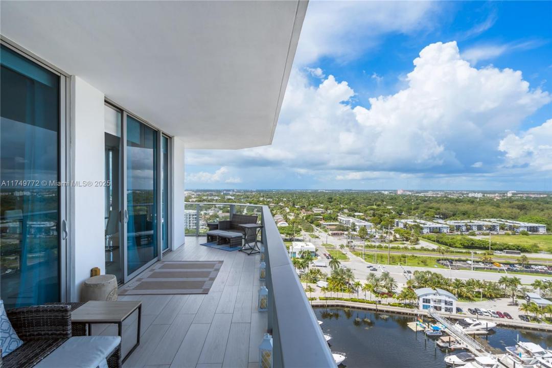 17111 Biscayne Blvd 2001, North Miami Beach, Flórida 33160, Estados Unidos