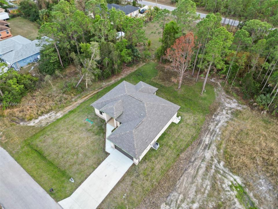 2717 20th St W, Lehigh Acres, Florida 33971