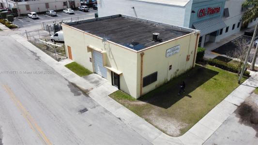 504 W Mowry Dr, Homestead, Florida 33030, USA