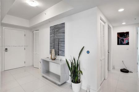 7825 NW 107th Ave 604, Doral, Florida 33178, USA