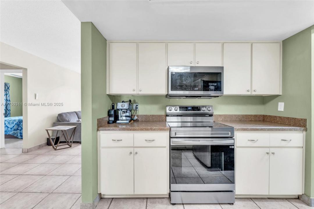 6985 NW 11th Ct, Margate, Флорида 33063, Соединенные Штаты