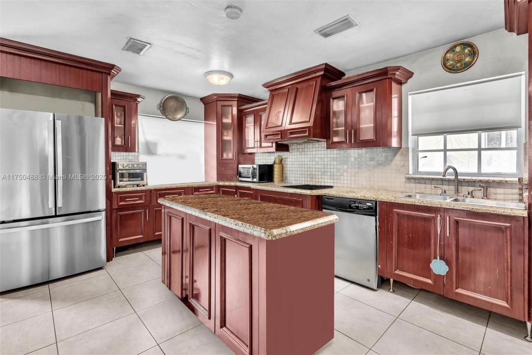2631 NE 214th St, Miami, Florida 33180, Stati Uniti