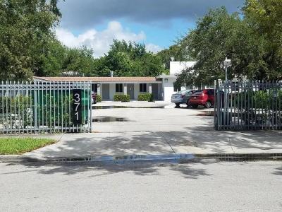 371 NE 80th Ter B, Miami, Florida 33138, USA