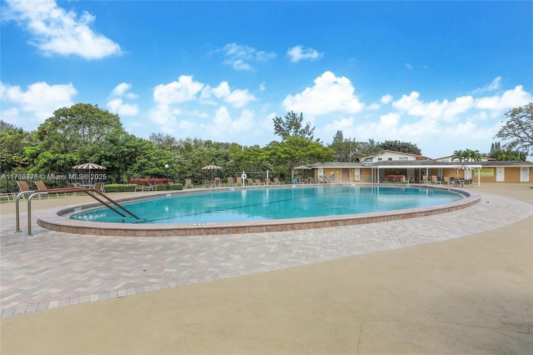 275 Windsor L 275, West Palm Beach, Florida 33417, Stati Uniti