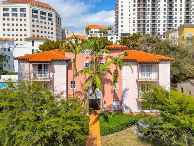 29 Santillane Ave 7, Coral Gables, Florida 33134, USA