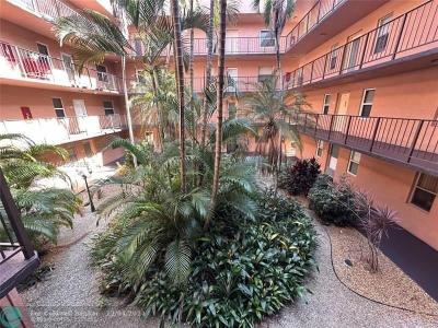 2861 Somerset Dr 315, Lauderdale Lakes, Florida 33311, USA