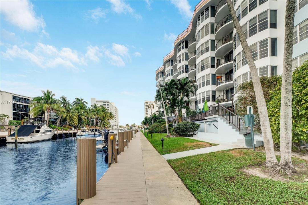 3051 NE 48th St 308, Fort Lauderdale, Флорида 33308, Соединенные Штаты
