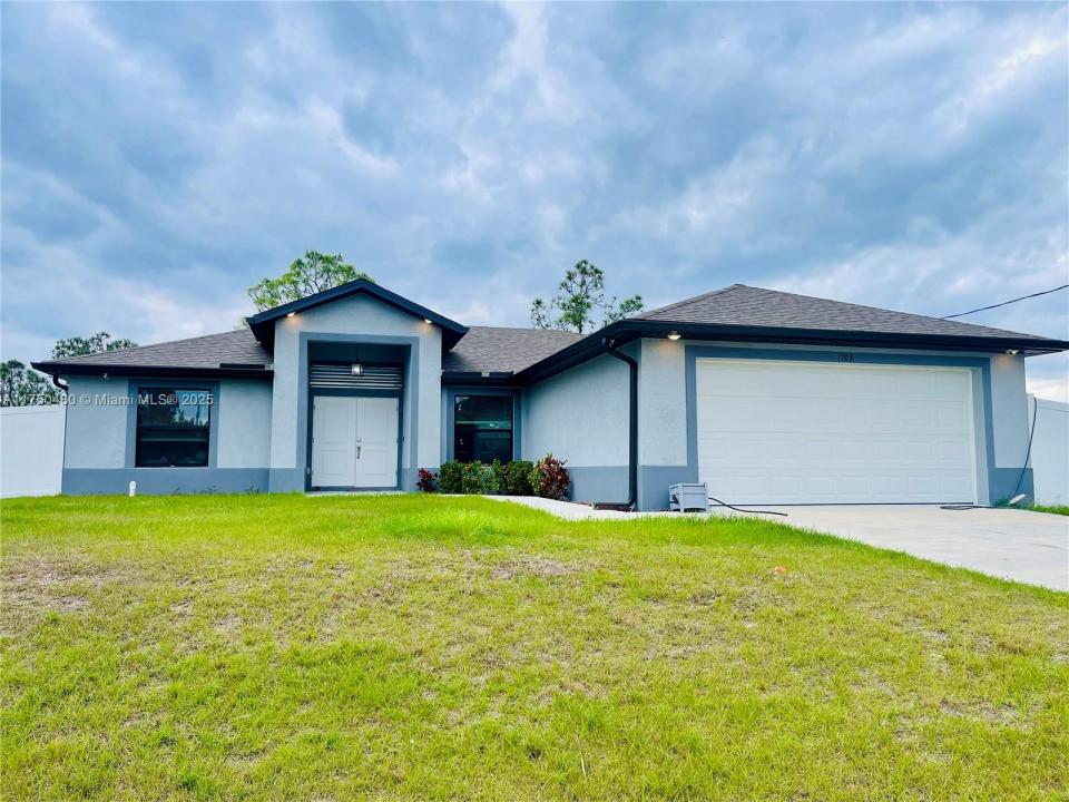 1703 Edison Ave, Lehigh Acres, فلوريدا 33972, الولايات المتحدة