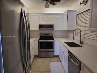 447 N Laurel Dr 447, Margate, Florida 33063, USA