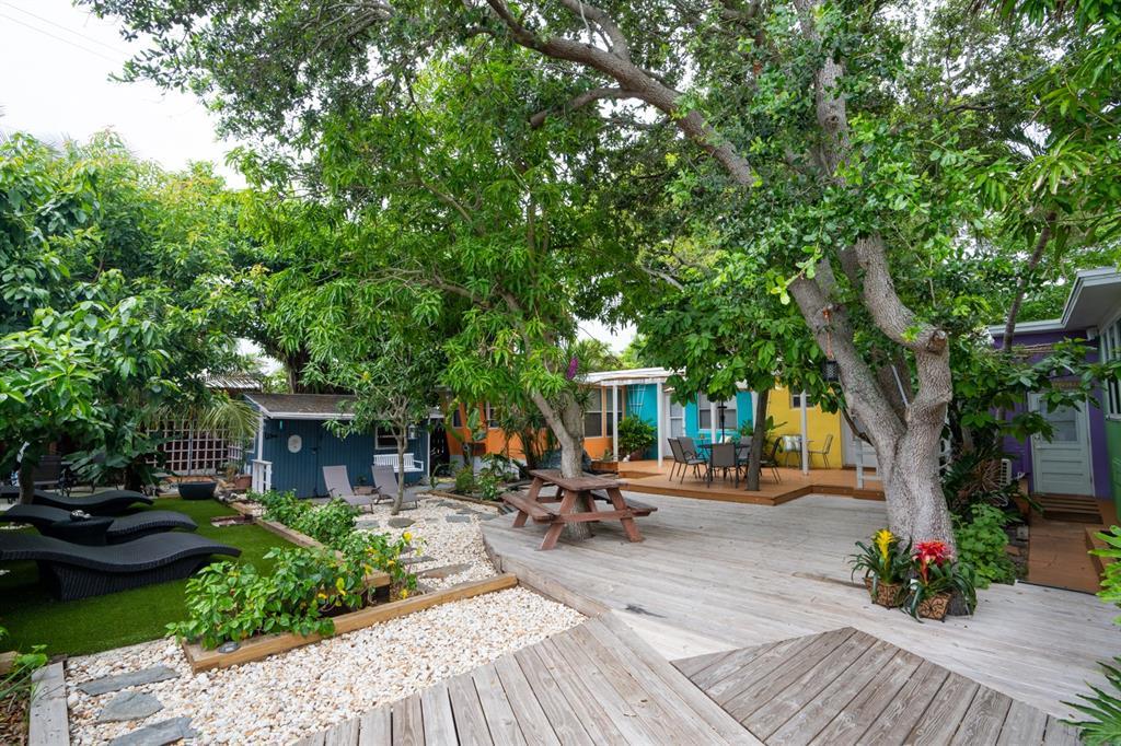 1944 NE 5th St, Deerfield Beach, Florida 33441