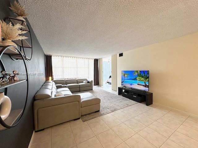 800 Parkview Dr 207, Hallandale Beach, Florida 33009