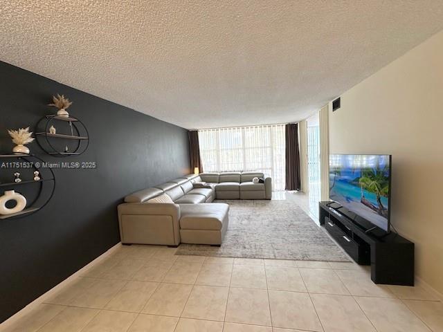 800 Parkview Dr 207, Hallandale Beach, Florida 33009