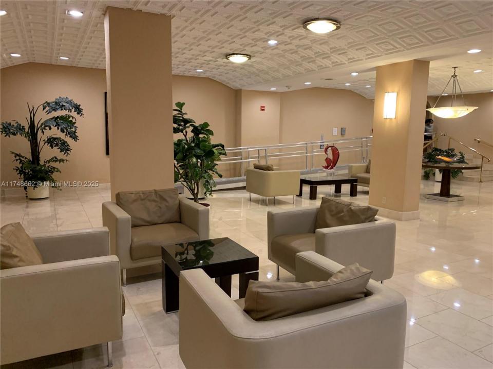 1904 S Ocean Dr 1107, Hallandale Beach, フロリダ 33009, アメリカ合衆国