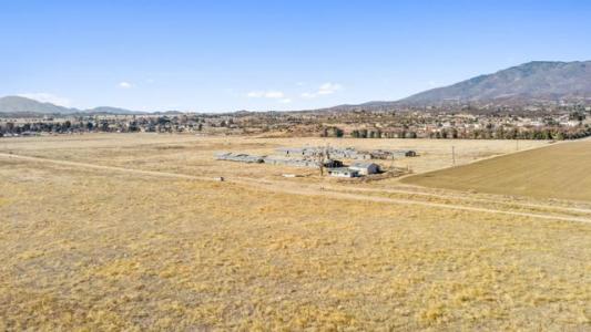 Johnson Road, Anza, California 92539