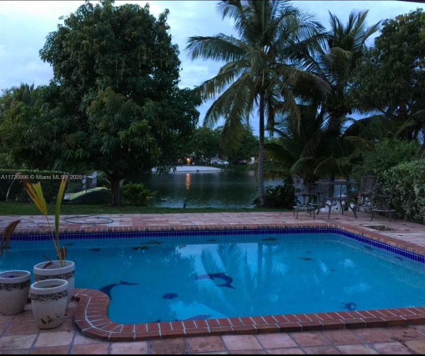 7355 Poinciana Ct, Miami Lakes, 佛羅里達州 33014, 美國