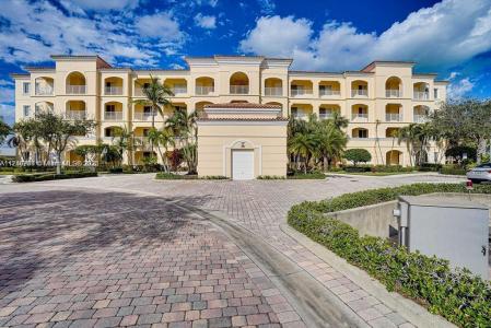38 E Harbour Isle Dr E 202, Fort Pierce, Florida 34949, USA