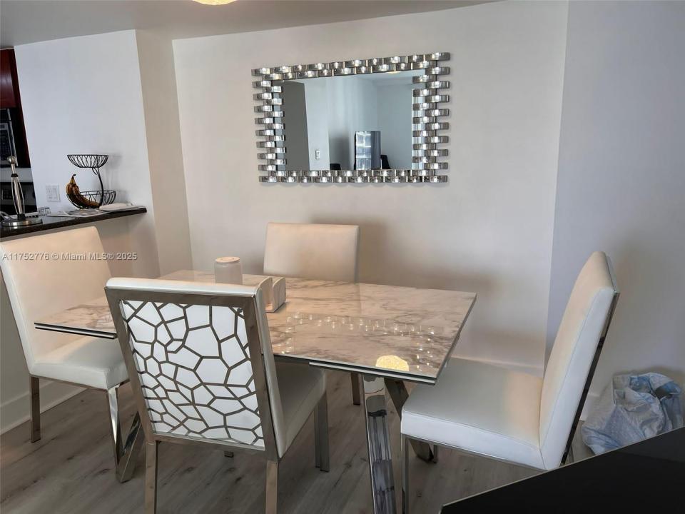 770 Claughton Island Dr 1913, Miami, Florida 33131, USA