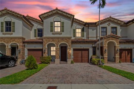9831 NW 88th Ter, Doral, Florida 33178, USA
