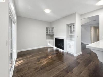 Village Square PL, Pleasant Hill, 加州 94523, 美國