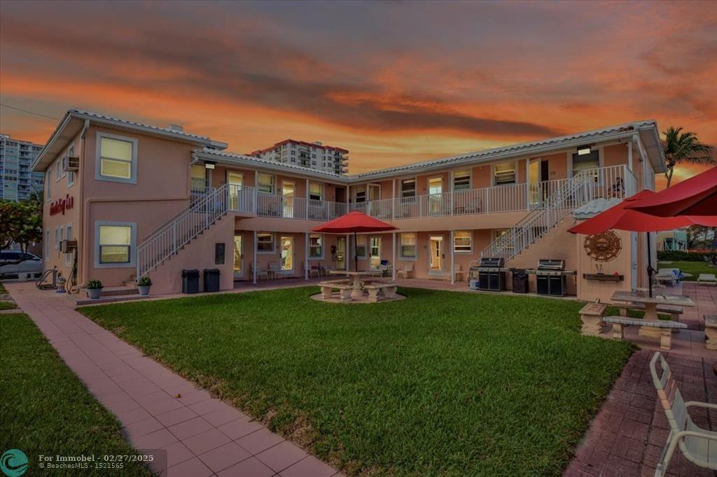 1715 S Surf Rd, Hollywood, Florida 33019