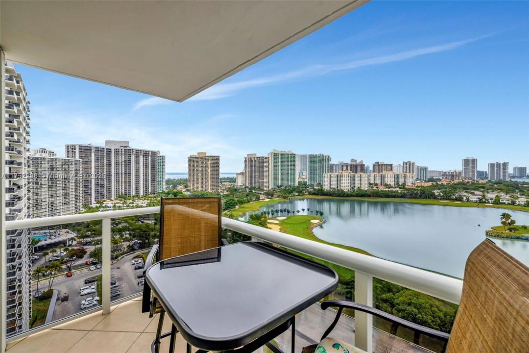 3625 N Country Club Dr 1903, Aventura, 佛罗里达州 33180, 美国