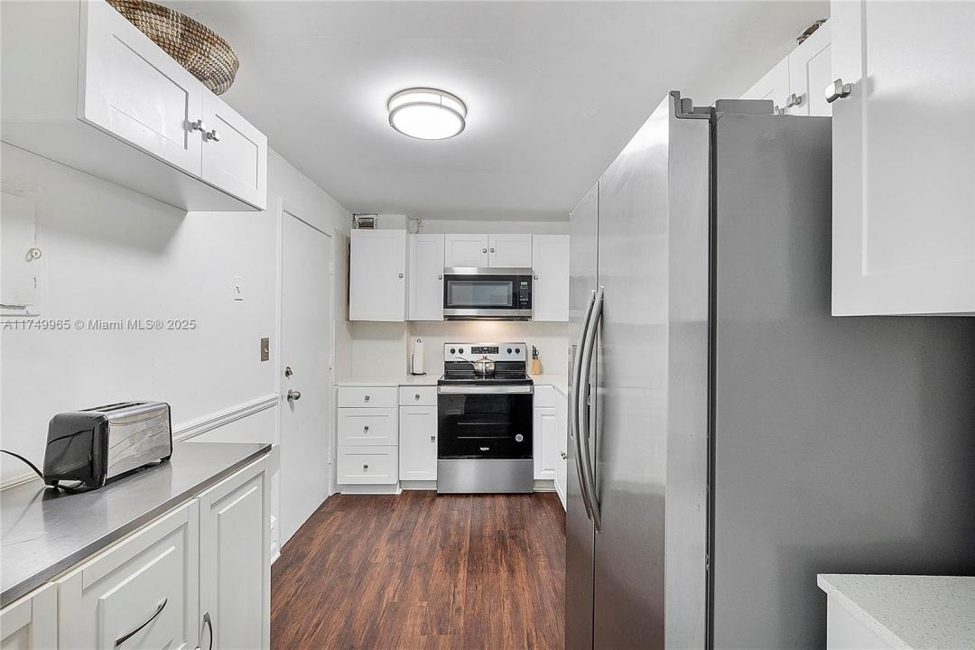 5005 Collins Ave 222, Miami Beach, פלורידה 33140, ארצות הברית של אמריקה 