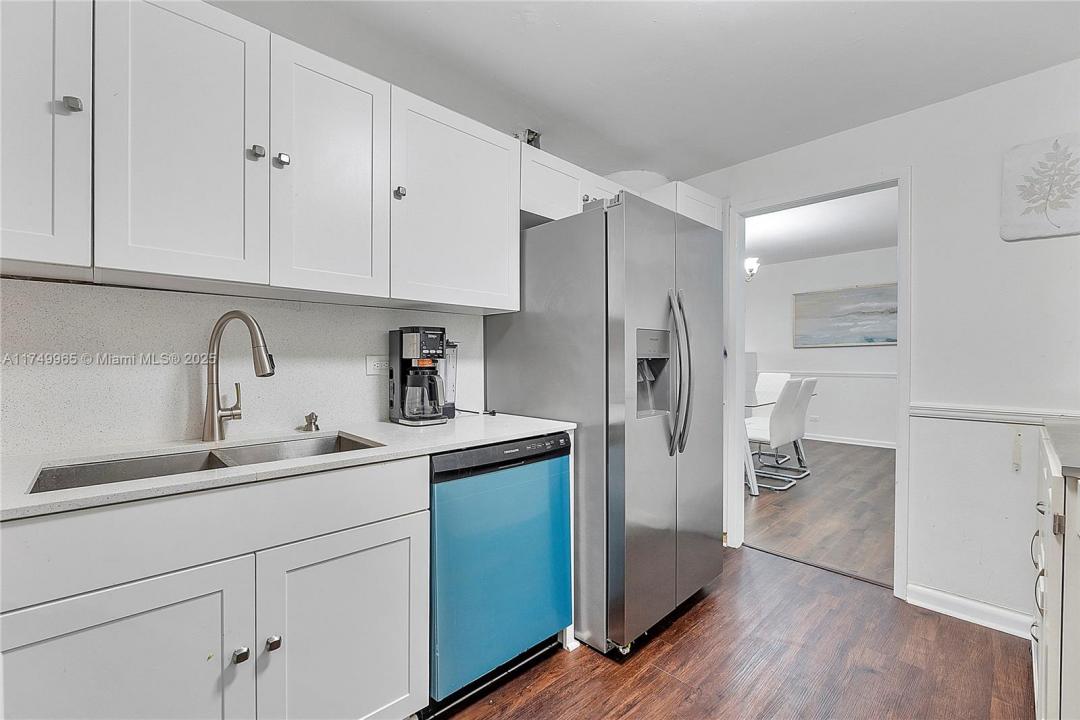 5005 Collins Ave 222, Miami Beach, פלורידה 33140, ארצות הברית של אמריקה 