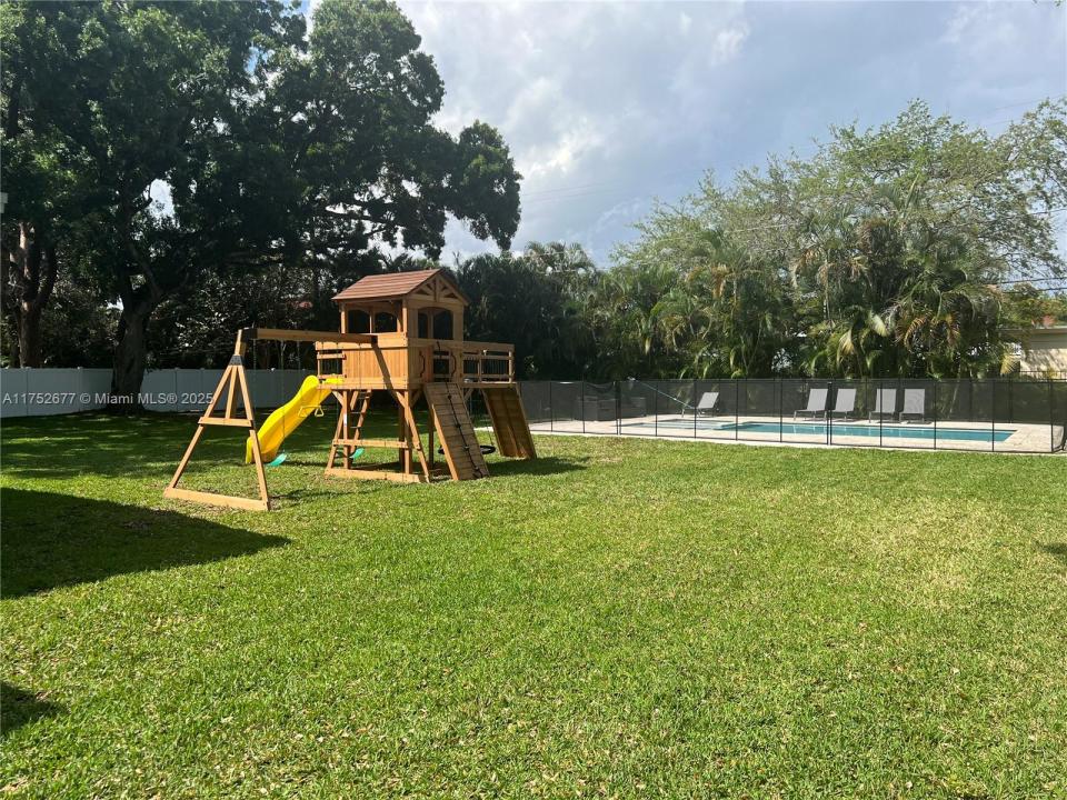 4121 SW 54th Ct, Dania Beach, Florida 33314, USA