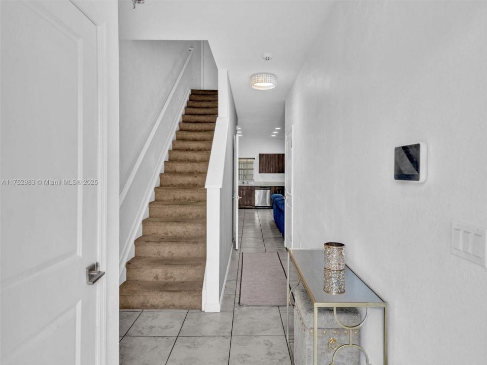 1022 NW 40th Way, Lauderhill, Florida 33313