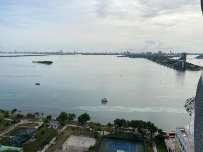 1750 N Bayshore Dr 2905, Miami, Florida 33132, USA