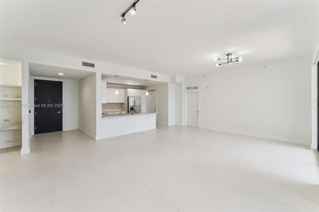 999 SW 1st Ave PH05, Miami, Florida 33130