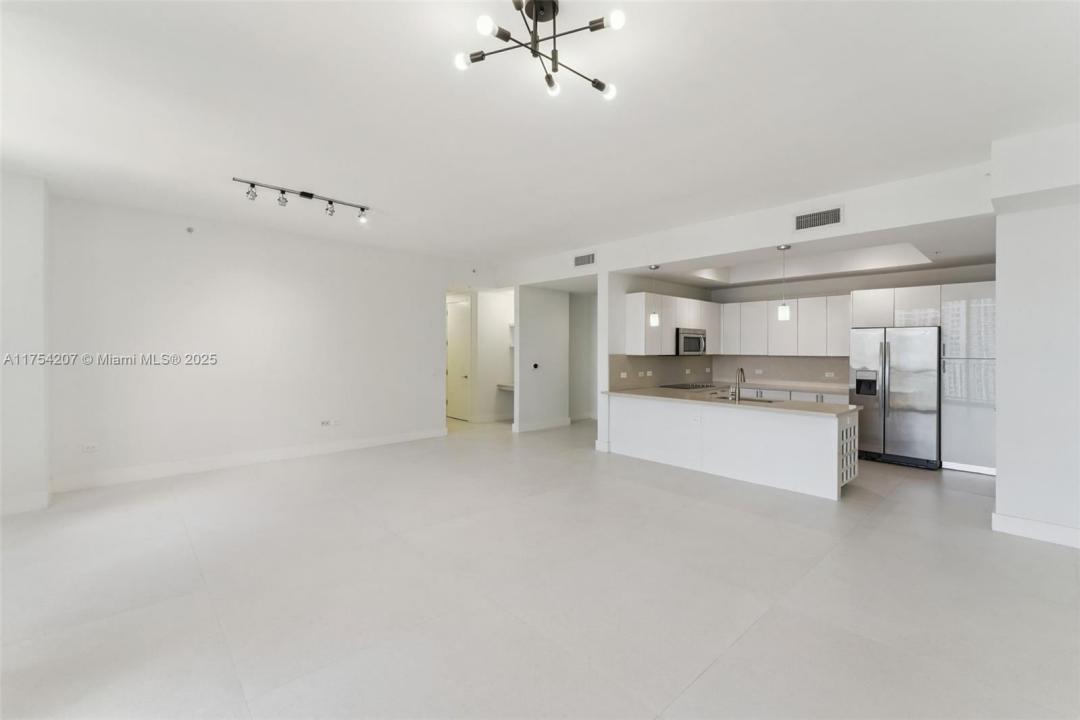 999 SW 1st Ave PH05, Miami, Florida 33130
